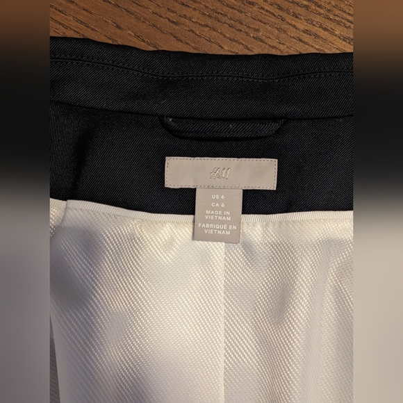 Evergreen Women's Pantsuit - Picture 3 of 3